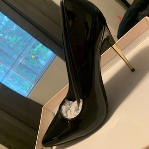 Sexy leather heels with gold heel